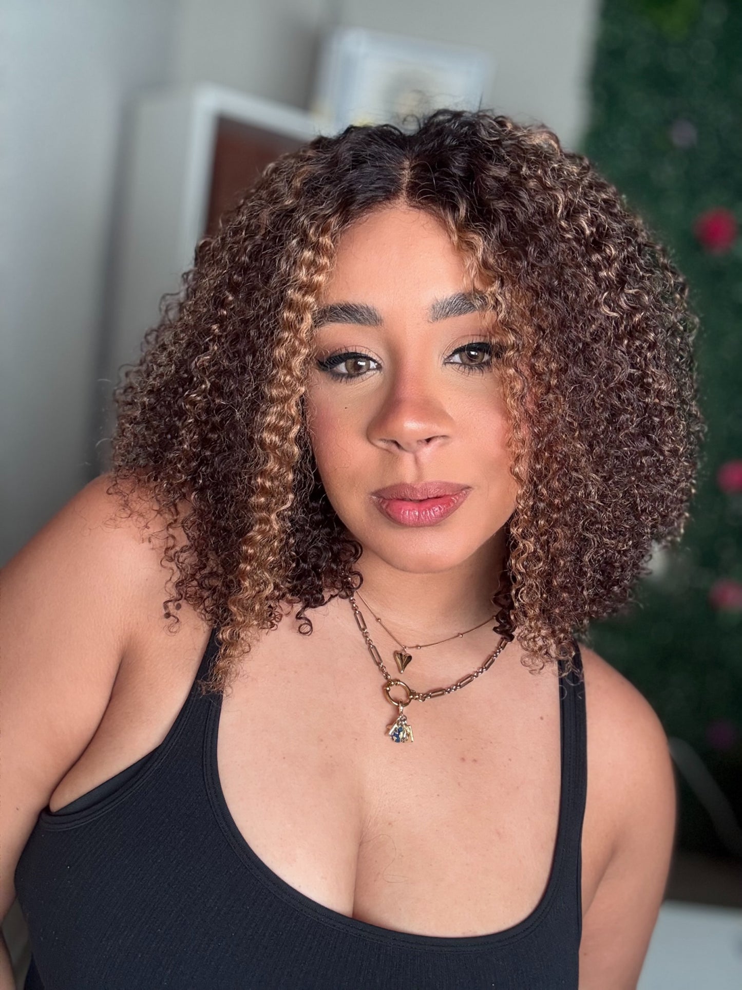 Megan (LISTA PARA ENVIAR)