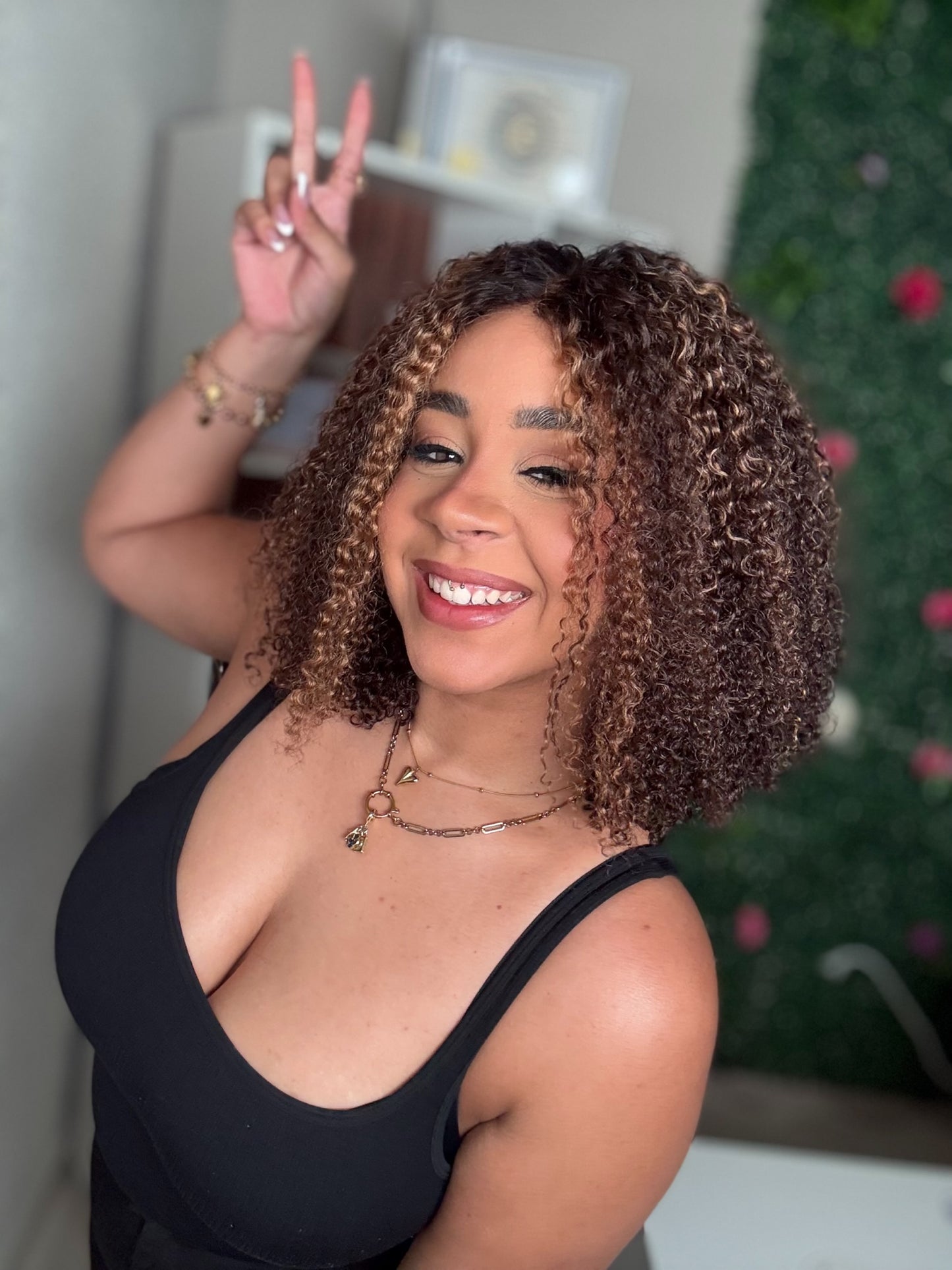 Megan (LISTA PARA ENVIAR)