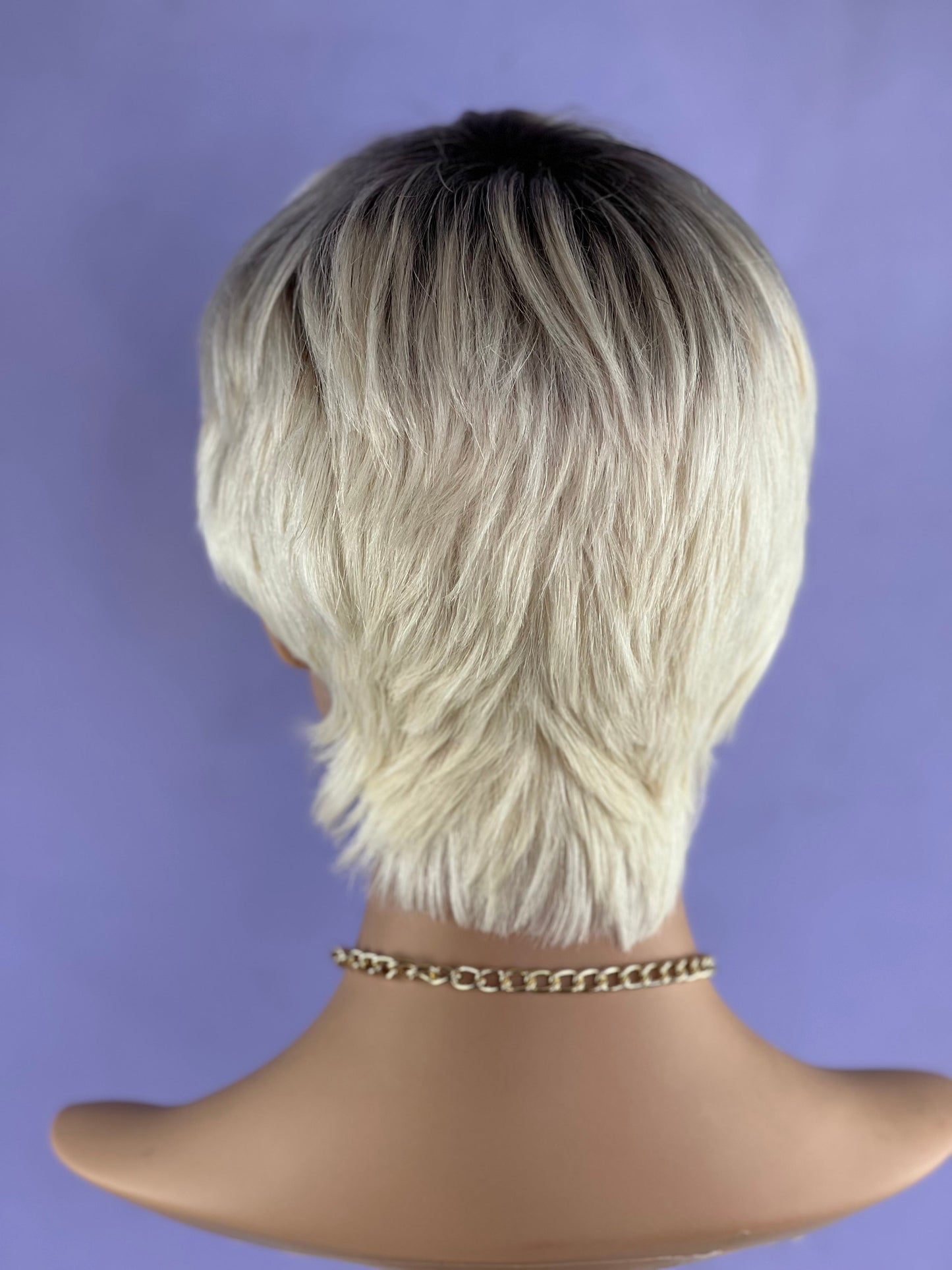 Pixie 4 (cabello humano)